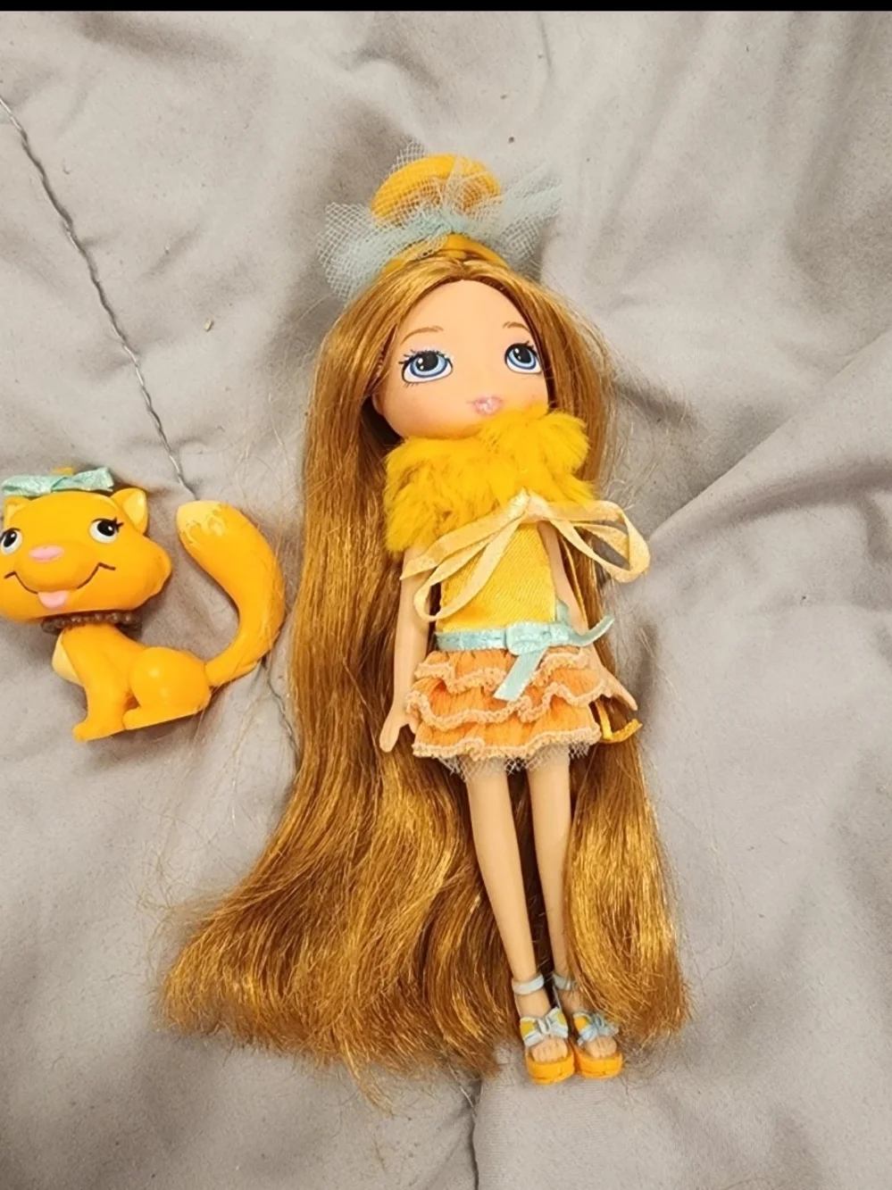 Oriana Orange Crème w/ Holly Honey Husky doll vintage Yummi Land